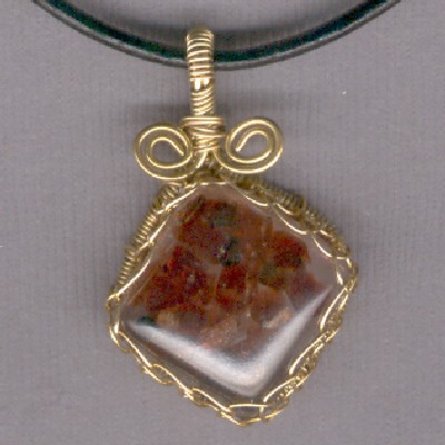 Diamond of Garnet in Gold - Handcrafted Jewelry
